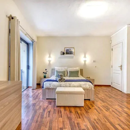 Spacious Coastal Home- Work & Family Friendly Saint Julian's