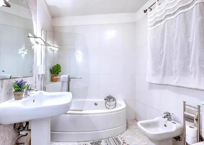 Welcome Home - Spacious Apt By Balluta Bay