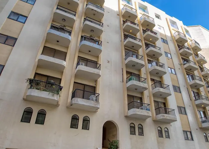 Welcome Home - Spacious Apt By Balluta Bay