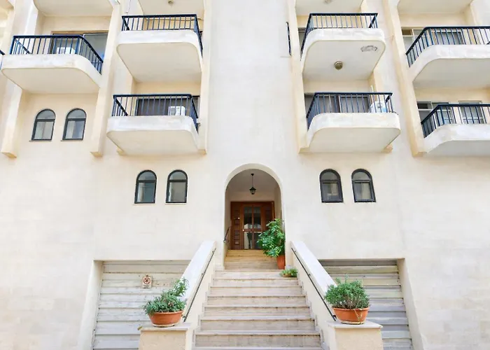 Welcome Home - Spacious Apt By Balluta Bay San Ġiljan